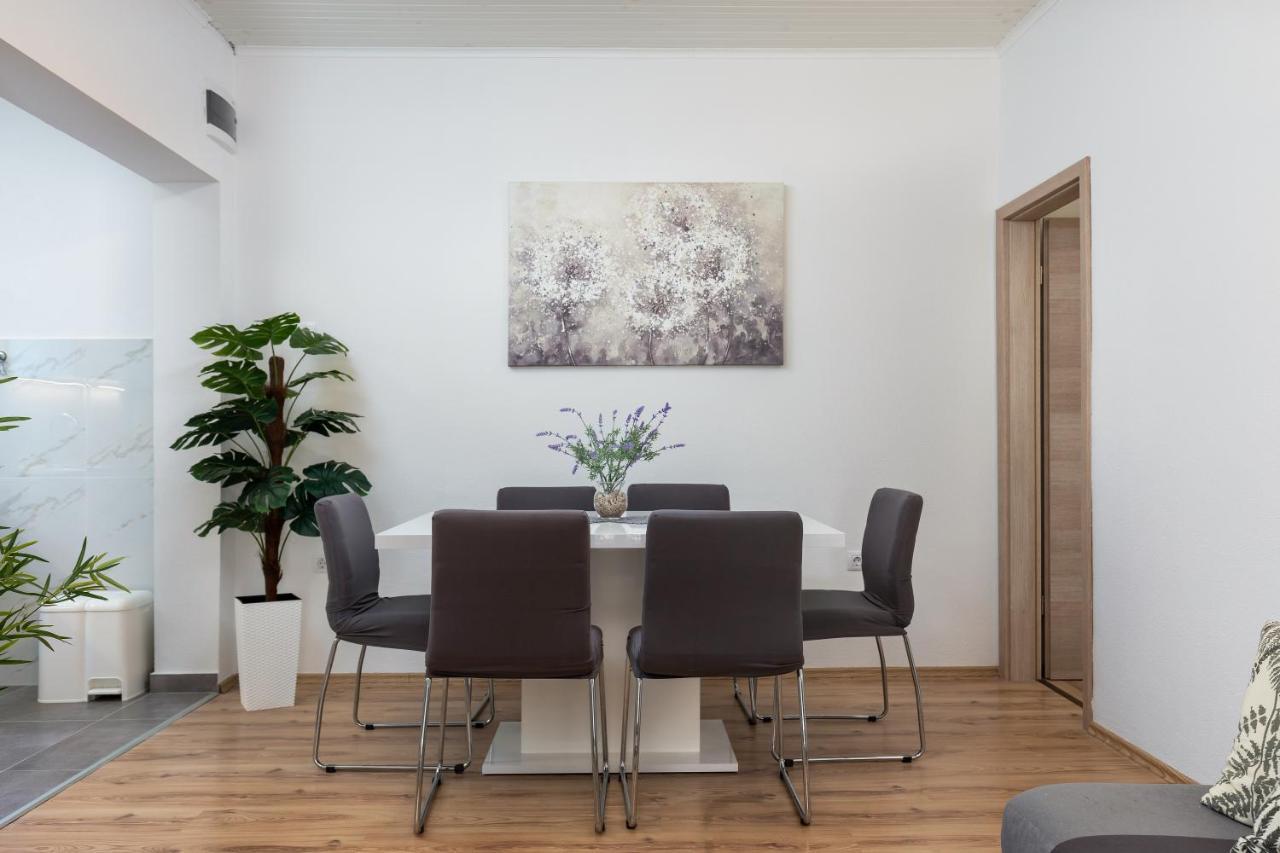 Apartments Elita 罗维尼 外观 照片