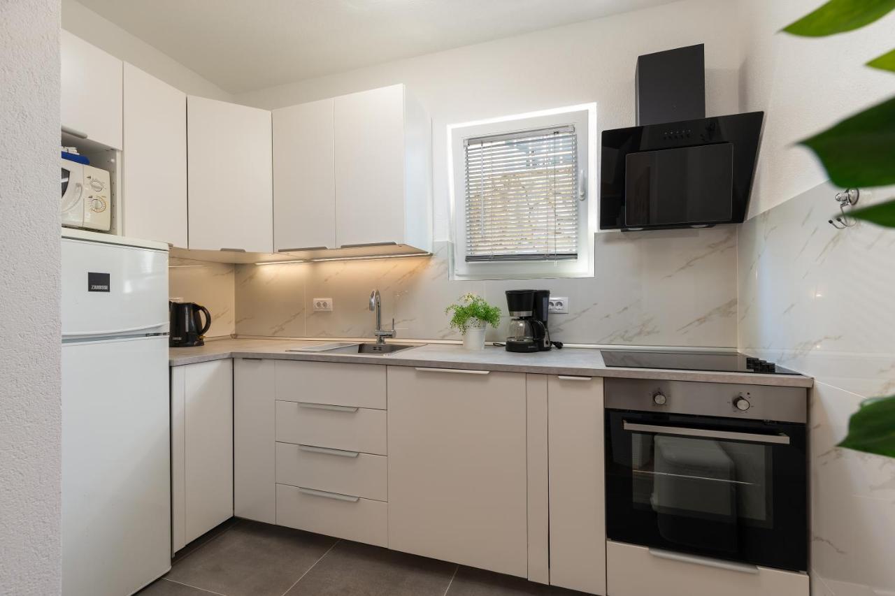 Apartments Elita 罗维尼 外观 照片