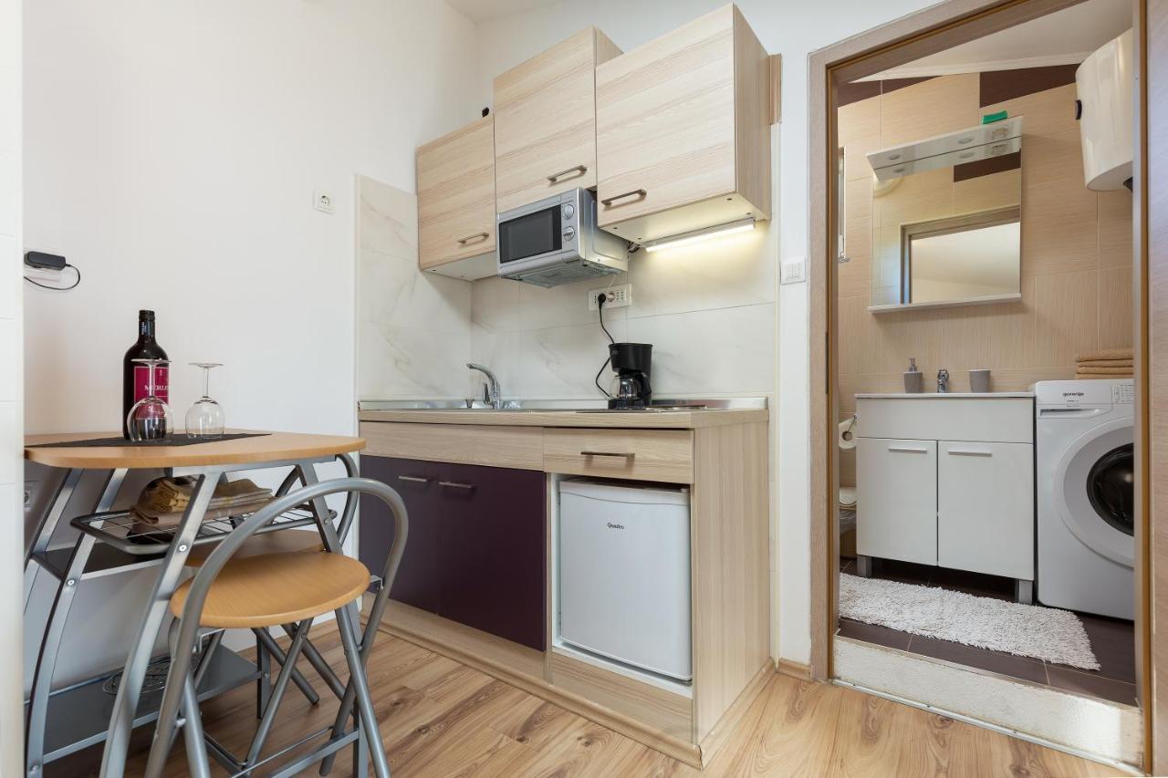 Apartments Elita 罗维尼 外观 照片